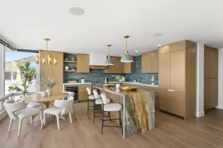 Photo #3: 250039781 Listing 