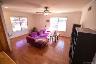 Photo #5: 250039806 Listing