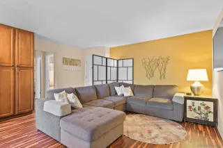 Photo #4: 250039847 Listing 