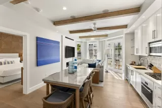 Photo #5: 250039867 Listing