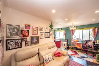 Photo #2: 250039874 Listing