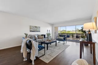 Photo #3: 250039887 Listing 