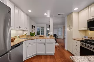 Photo #3: 250039936 Listing 