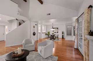 Photo #6: 250039936 Listing 