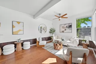 Photo #4: 250039967 Listing