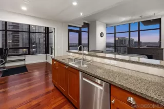 Photo #2: 250039969 Listing