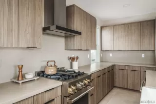 Photo #6: 250039982 Listing 