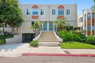 More Details about MLS # 250039987 : 4070 RIVIERA DRIVE UNIT 6