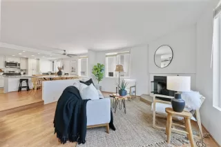 Photo #4: 250039987 Listing