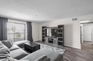 Photo #5: 250039998 Listing 