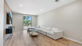 Photo #4: 250040005 Listing 