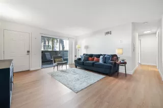 Photo #6: 250040010 Listing