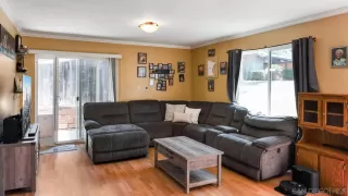 Photo #3: 250040043 Listing