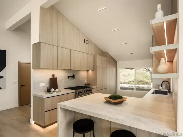 MLS: 250040091 Condo For Sale