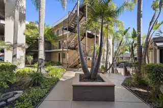 Photo #3: 250040093 Listing