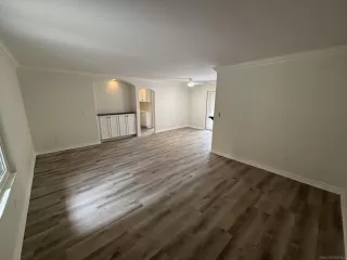 Photo #3: 250040101 Listing 