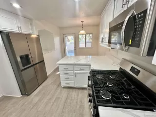 Photo #3: 250040105 Listing