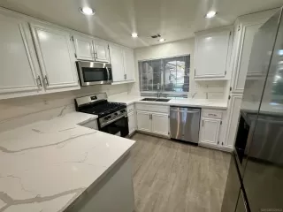 Photo #5: 250040105 Listing