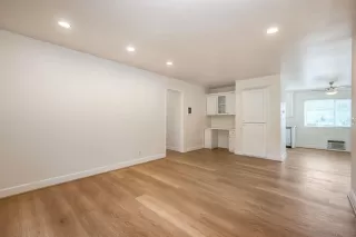 Photo #2: 250040120 Listing