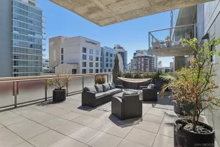 More Details about MLS # 250040185 : 800 THE MARK LN UNIT 904