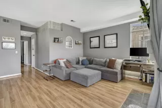 Photo #2: 250040207 Listing 