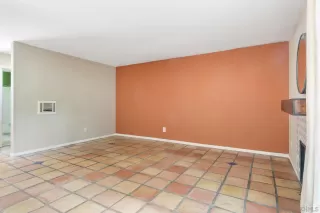 Photo #3: 250040222 Listing 