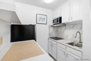 Photo #6: 250040278 Listing