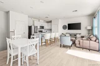 Photo #3: 250040282 Listing