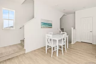 Photo #4: 250040282 Listing