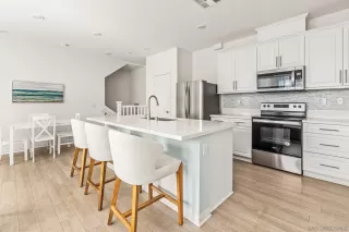 Photo #5: 250040282 Listing