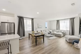 Photo #1: 250040324 Listing