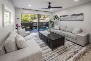 Photo #2: 250040356 Listing