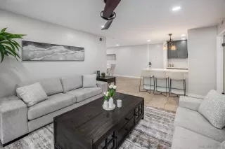 Photo #3: 250040356 Listing