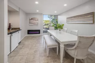 Photo #4: 250040356 Listing