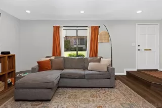 Photo #3: 250040362 Listing