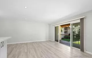 Photo #3: 250040492 Listing 