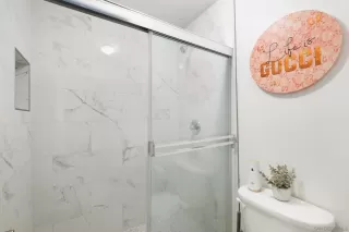 Photo #6: 250040500 Listing 