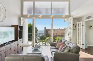 Photo #1: 250040518 Listing 