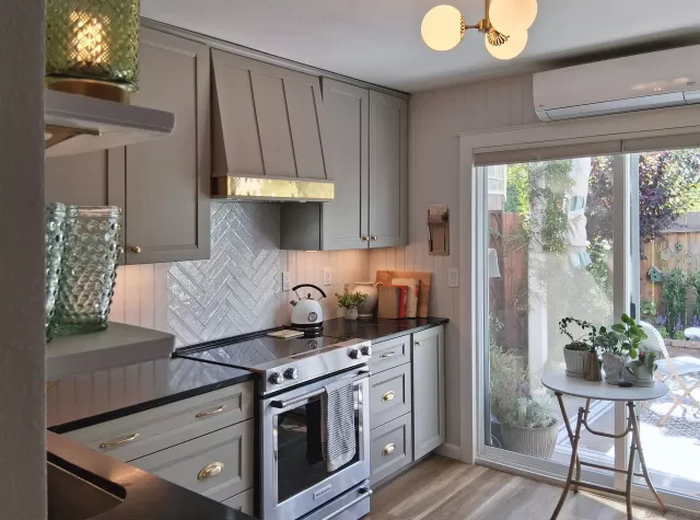 MLS: 250040582 Condo For Sale