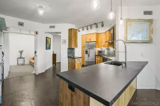 Photo #6: 250040593 Listing 