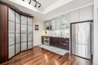 Photo #2: 250040597 Listing