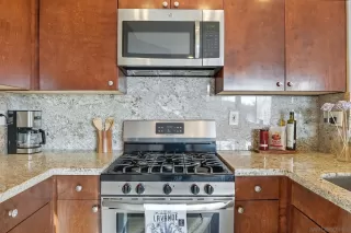 Photo #4: 250040602 Listing 