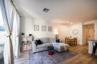 Photo #3: 250040618 Listing