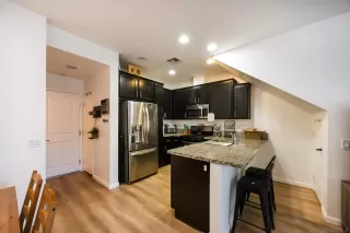 Photo #6: 250040618 Listing