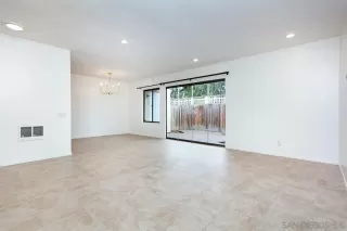 Photo #2: 250040644 Listing 