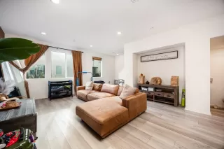 Photo #5: 250040645 Listing 