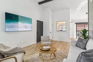 Photo #2: 250040661 Listing