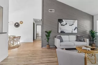 Photo #3: 250040661 Listing