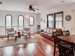 Photo #1: 250040684 Listing 