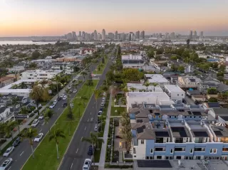 Photo #3: 250040694 Listing